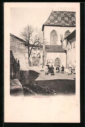 Carte postale Ambierle, des enfants spielen an der l'Église