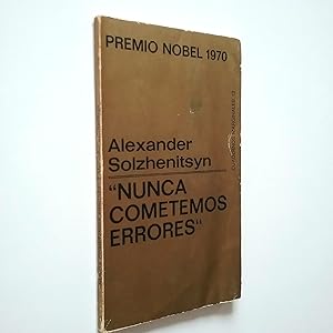 Image du vendeur pour Nunca cometemos errores. Un incidente en la estacin de Krechetovka mis en vente par MAUTALOS LIBRERA