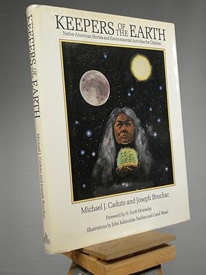 Immagine del venditore per Keepers of the Earth: Native American Stories and Environmental Activities for Children venduto da Henniker Book Farm and Gifts