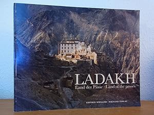 Image du vendeur pour Ladakh. Land der Psse - Land of the Passes [Deutsch - English] mis en vente par Antiquariat Weber