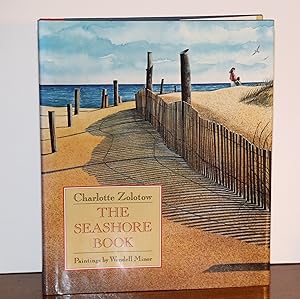 Imagen del vendedor de The Seashore Book a la venta por The Reluctant Bookseller