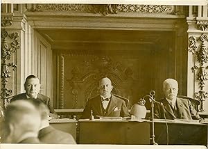 "CONSEIL INTERNATIONAL DE LA CHASSE / Paris 30 Mai 1931" De gauche à droite: Mr DUCROCQ président...