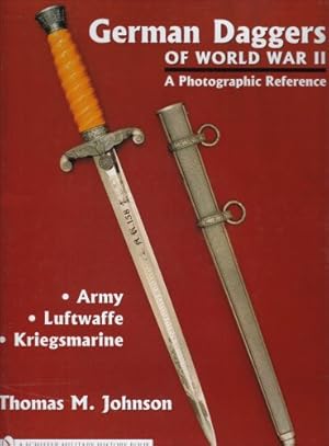 Bild des Verkufers fr German Daggers of World War II - A Photographic Reference zum Verkauf von Pieuler Store
