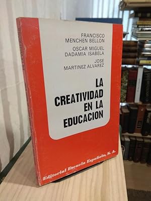 Immagine del venditore per La creatividad en la educacin venduto da Libros Antuano