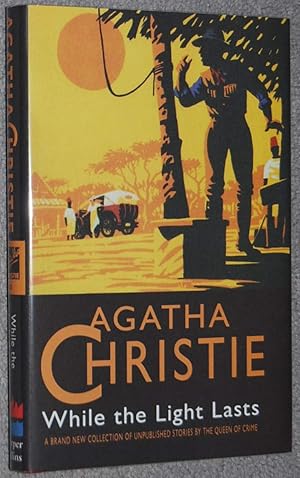 Immagine del venditore per While the Light Lasts (The Agatha Christie Book Collection ; 80) venduto da Springhead Books