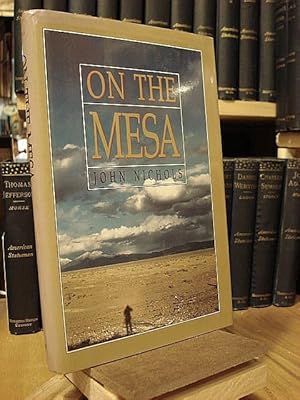 Bild des Verkufers fr On the Mesa zum Verkauf von Henniker Book Farm and Gifts
