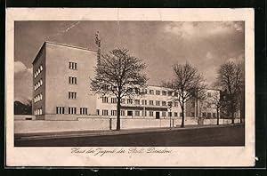 Bild des Verkufers fr Ansichtskarte Dresden-Strehlen, Haus der Jugend von der Strasse gesehen zum Verkauf von Bartko-Reher