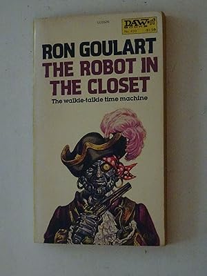 Image du vendeur pour The Robot In The Closet mis en vente par Powdersmoke Pulps