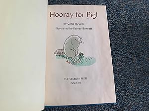 Image du vendeur pour Hooray For Pig! mis en vente par Betty Mittendorf /Tiffany Power BKSLINEN