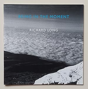 Bild des Verkufers fr Richard Long - Being in the moment zum Verkauf von Concept Books