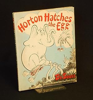Bild des Verkufers fr Horton Hatches the Egg zum Verkauf von Swan's Fine Books, ABAA, ILAB, IOBA