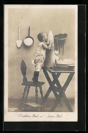 Bild des Verkufers fr Ansichtskarte Junge leckt am Zuckerhut - O` schne Zeit, o` ssse Zeit, Kriegsnot zum Verkauf von Bartko-Reher