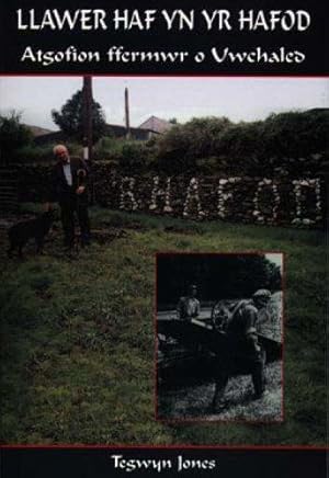 Seller image for Llawer Haf yn yr Hafod - Atgofion Ffermwr o Uwchaled for sale by WeBuyBooks