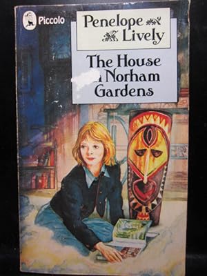 Immagine del venditore per THE HOUSE IN NORHAM GARDENS venduto da The Book Abyss