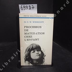 Seller image for Processus de maturation chez l'enfant. Dveloppement affectif et environnement. for sale by Librairie-Bouquinerie Le Pre Pnard