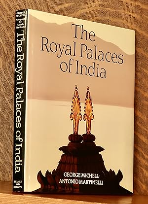 Seller image for THE ROYAL PALACES OF INDIA for sale by Andre Strong Bookseller