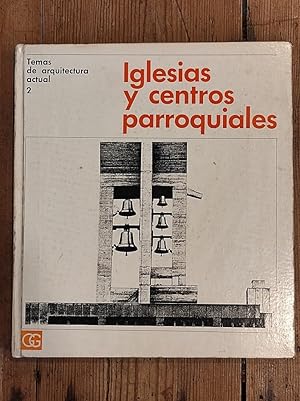 Image du vendeur pour IGLESIAS Y CENTROS PARROQUIALES mis en vente par Carmen Alonso Libros