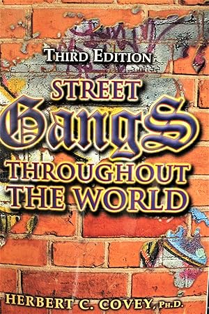 Immagine del venditore per Street Gangs Throughout the World venduto da Mad Hatter Bookstore