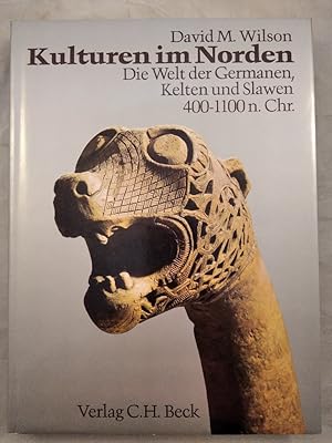 Bild des Verkufers fr Kulturen im Norden.Die Welt der Germanen, Kelten und Slawen 400 - 1100 n. Chr. [Schuber]. zum Verkauf von KULTur-Antiquariat