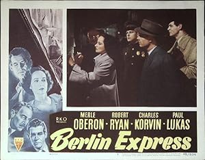 Image du vendeur pour Berlin Express Lobby Card #7 1948 Merle Oberon, Robert Ryan, Charles Korvin mis en vente par AcornBooksNH