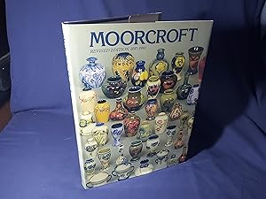 Image du vendeur pour Moorcroft,A Guide to Moorcroft Pottery 1897-1993(Hardback,w/dust jacket,Revised Edition,2002) mis en vente par Codex Books