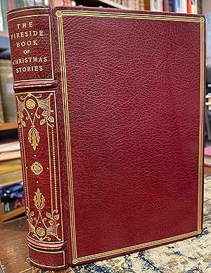 Image du vendeur pour The Fireside Book of Christmas Stories. FINE BINDING. mis en vente par Holybourne Rare Books ABA ILAB