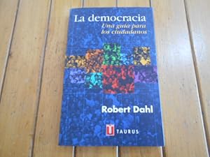 Seller image for La democracia. Una gua para los ciudadanos. Traduccin de Fernando Vallespn. for sale by Librera Camino Bulnes