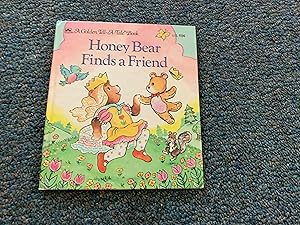 Bild des Verkufers fr Honey Bear Finds a Friend (A Golden tell-a-tale book) zum Verkauf von Betty Mittendorf /Tiffany Power BKSLINEN