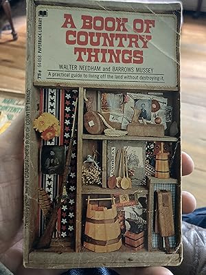 Immagine del venditore per a book of country things venduto da A.C. Daniel's Collectable Books