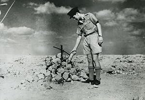 Libya WWII Grave of German Fughter Pilot near Tobruk aviation old Photo 1944