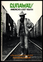 Immagine del venditore per Runaways: America's Lost Youth venduto da Mom's Resale and Books