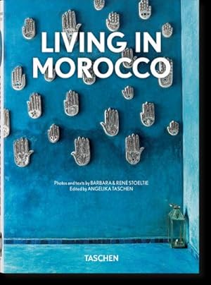Seller image for Living in Morocco. 40th Ed. for sale by Wegmann1855