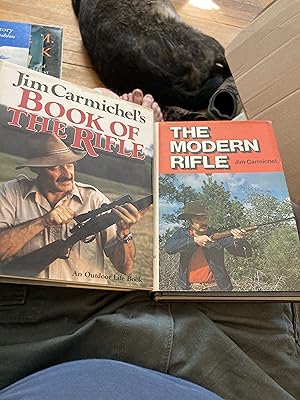 Bild des Verkufers fr 2 books the modern rifle and book of the rifle zum Verkauf von A.C. Daniel's Collectable Books