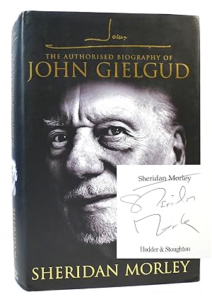 Image du vendeur pour JOHN GIELGUD The Authorized Biography of John Gielgud SIGNED mis en vente par Rare Book Cellar