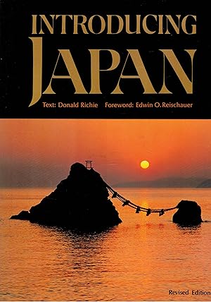 Immagine del venditore per Introducing Japan. Foreword Edwin O. Reischauer. venduto da Libreria Gull