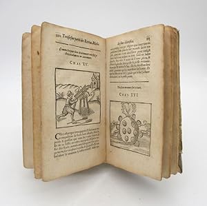 Bild des Verkufers fr Examen du Livre des rcrations mathmatiques et de ses problmes en gomtrie, mcanique, optique & catoptrique ou sont aussi discutes & rtablies plusieurs expriences physiques y proposes [suivi de:] Nottes sur les Rcrations mathmatiques : en la fin de de divers Problmes, servant  l'intelligence des choses difficiles & obscures zum Verkauf von L'Ancienne Librairie