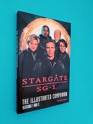Image du vendeur pour Stargate SG-1: The Illustrated Companion Seasons 1 and 2 mis en vente par Books & Bobs