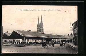 Bild des Verkufers fr Carte postale Machecoul, Les Halles et les Flches de l`Eglise zum Verkauf von Bartko-Reher