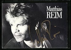 Bild des Verkufers fr Ansichtskarte Musiker Matthias Reim blickt nachdenklich in die Ferne, Autograph zum Verkauf von Bartko-Reher