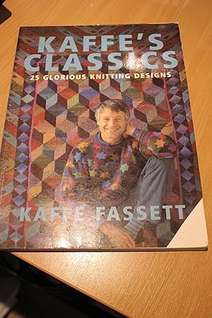 Bild des Verkufers fr Kaffe's Classics: 25 Glorious Knitting Designs zum Verkauf von Orb's Community Bookshop