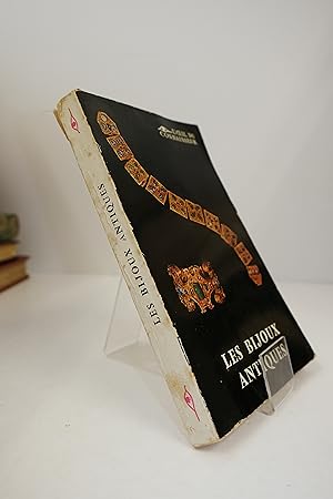Seller image for Les bijoux antiques - collection l'oeil du connaisseur for sale by Librairie du Levant
