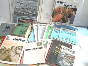 Große Sammlung von 375 Zeitschriften, Informationsschriften und Broschüren, Heften und Büchern de...