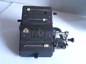 Handbetriebener 4-Spezies-Rechner Brunsviga 20 aus den 1950 - 60er Jahren