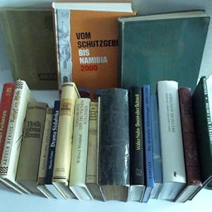 Sammlung von 18 Büchern und drei Heften