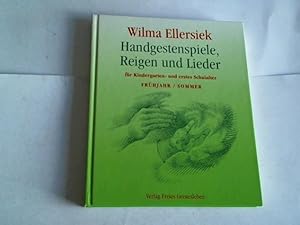 Seller image for Handgestenspiele, Reigen und Lieder: for sale by Celler Versandantiquariat