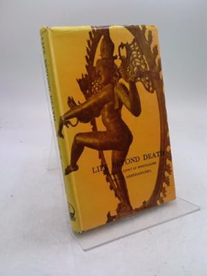 Bild des Verkufers fr Life Beyond Death - A Critical Study of Spiritualism zum Verkauf von ThriftBooksVintage