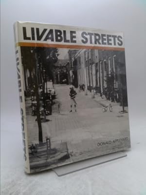 Immagine del venditore per Livable Streets venduto da ThriftBooksVintage