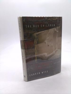 Imagen del vendedor de The Box Children a la venta por ThriftBooksVintage