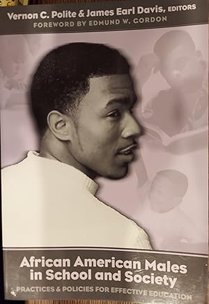 Immagine del venditore per African American Males in School and Society venduto da The Book House, Inc.  - St. Louis