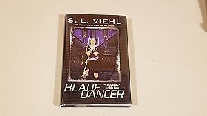 Imagen del vendedor de Blade Dancer a la venta por SkylarkerBooks